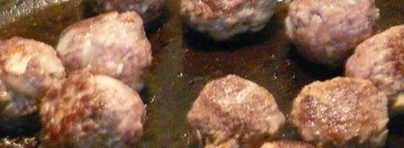 испанские пикантные тефтели с рисом и стручковой фасолью. Шаг 3