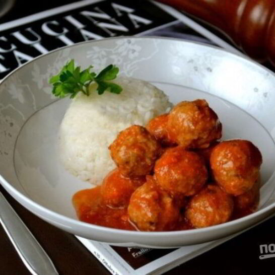 Рецепт тефтелек из говяжьего фарша с сыром в томатном соусе