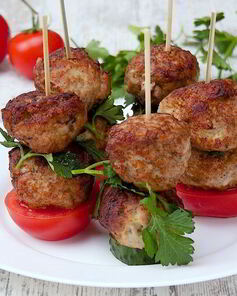 Тефтельки на шпажках