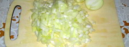 домашние вареники со сметанно-чесночным соусом и шкварками. Шаг 3