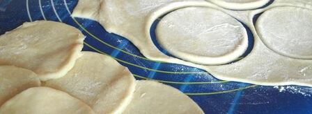 вареники постные с вишней из заварного теста. Шаг 4