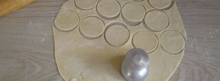 вареники с крапивой, творогом и сыром. Шаг 10