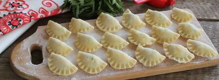 вареники с крапивой, творогом и сыром. Шаг 12