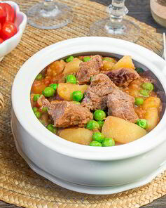 Ирландское жаркое из говядины в темном пиве