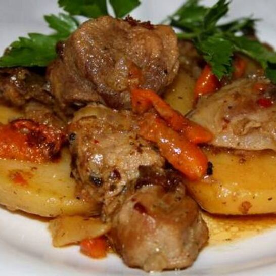 Рецепт свиного жаркого с картофелем