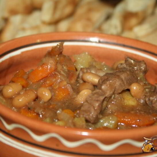 Рецепт сытного жаркого с говядиной и фасолью