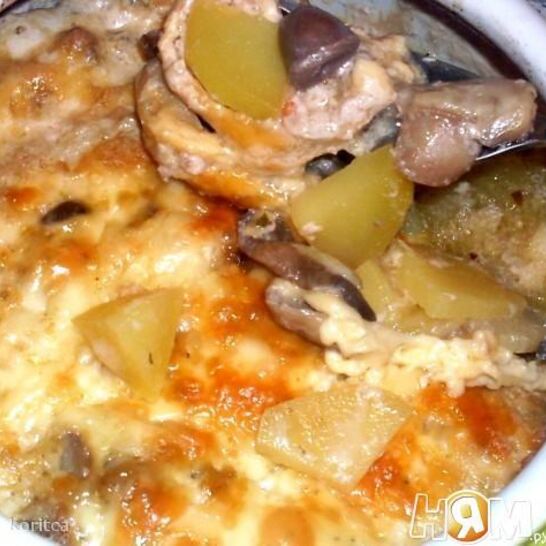 Рецепт жаркого из сердечек с грибами в горшочке