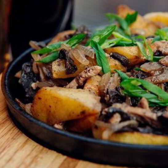 Рецепт жаркого из свинины с шампиньонами в духовке