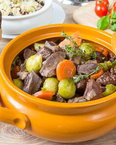 Жаркое из свиного сердца с брюссельской капустой