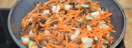 картофельные зразы с грибами в духовке. Шаг 4