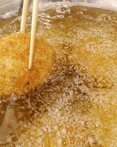 Зразы из фарша с яйцом