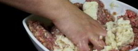 зразы мясные с грибами. Шаг 7