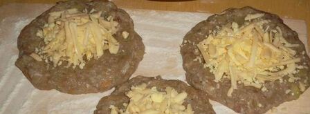 зразы мясные с сыром. Шаг 9