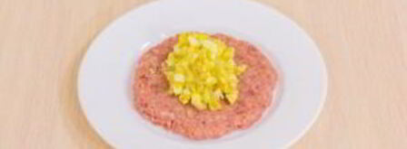 зразы мясные с яйцом и луком. Шаг 9