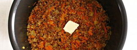 гречка с морковью и луком в мультиварке. Шаг 8