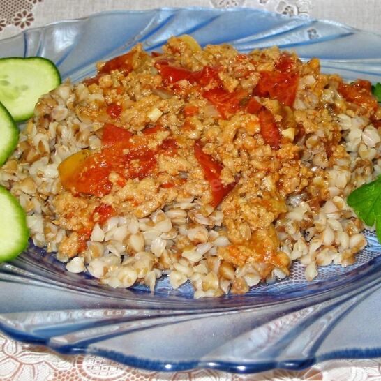 Рецепт гречки с соусом болоньезе