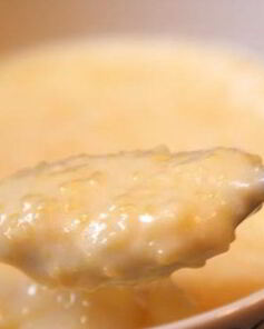 Кукурузная каша на молоке в мультиварке