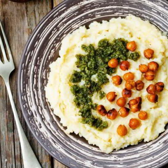 Рецепт поленты с сыром, песто и нутом