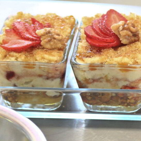 Рецепт гурьевской каши с клубникой