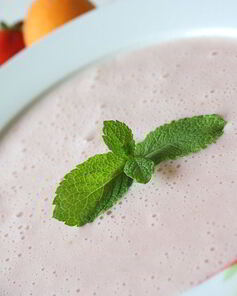 Клубничная манная каша