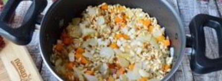 перловая каша с фасолью, тыквой и беконом. Шаг 6