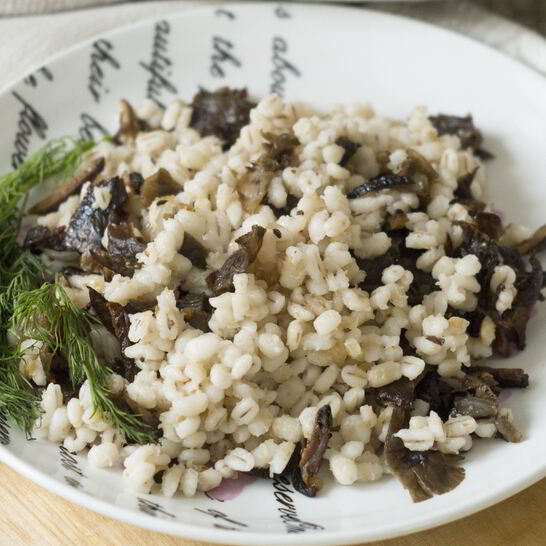 Рецепт перловой каши с грибами в горшочке