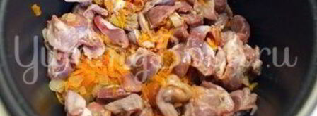 перловая каша с куриными желудочками в мультиварке. Шаг 5