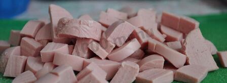 перловая каша с сосисками и овощами в мультиварке. Шаг 6