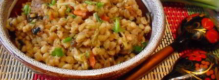 перловая каша с тушенкой, овощами и шампиньонами. Шаг 8