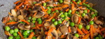 перловка с грибами и зеленым горошком. Шаг 8