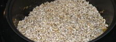 перловка с тушенкой в мультиварке. Шаг 5