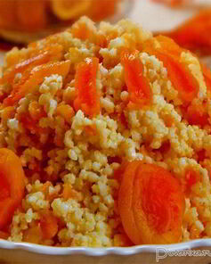 Каша пшенная с курагой