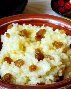 Пшенная каша с медом и изюмом