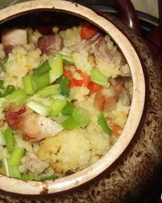 Томленая пшенная каша со свининой