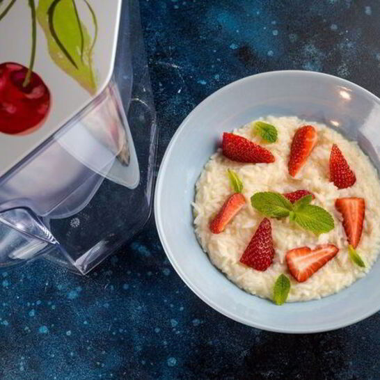 Рецепт клубничной рисовой каши на завтрак