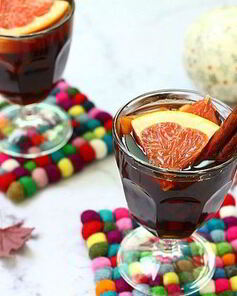 Глинтвейн с грейпфрутом и яблоком