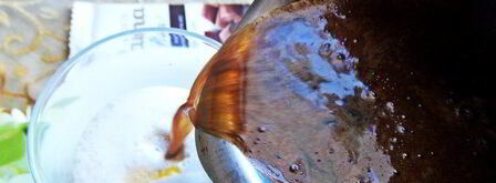 кофе с молоком и яичным ликером. Шаг 10