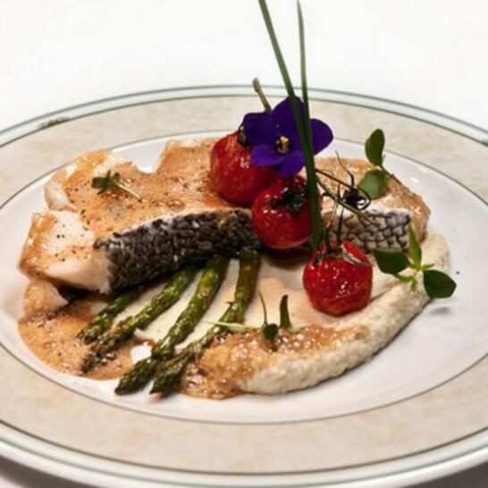 Рецепт сибаса в молоке с кофейным соусом капучино