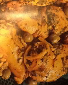 Таджин с курицей, лимонами и зелеными оливками