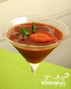 Клубничный коктейль с горячим шоколадом