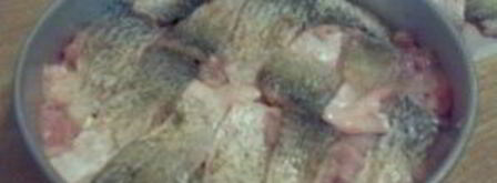 линь, тушеный с вином и шампиньонами. Шаг 8