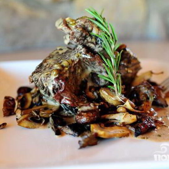 Рецепт ребрышек с вином и сливками