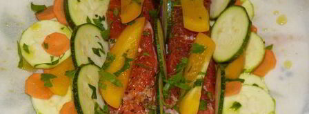 запеченная в кармашках форель с вином и овощами. Шаг 6