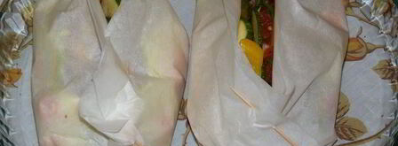 запеченная в кармашках форель с вином и овощами. Шаг 8