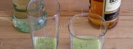 коктейль из киви и винограда. Шаг 4