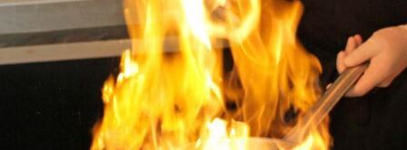 морская рыба фламбе с виски и грушей. Шаг 12