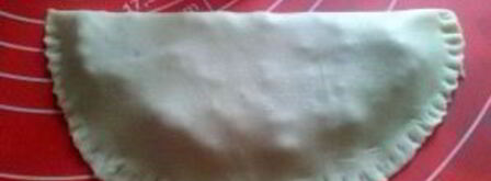 чебуреки из заварного теста с водкой. Шаг 7