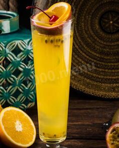 Коктейль с маракуйей