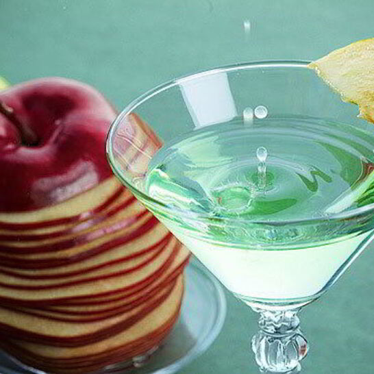 Рецепт коктейля яблочного мартини