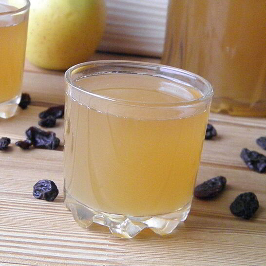 Рецепт домашнего кваса из черного хлеба без дрожжей